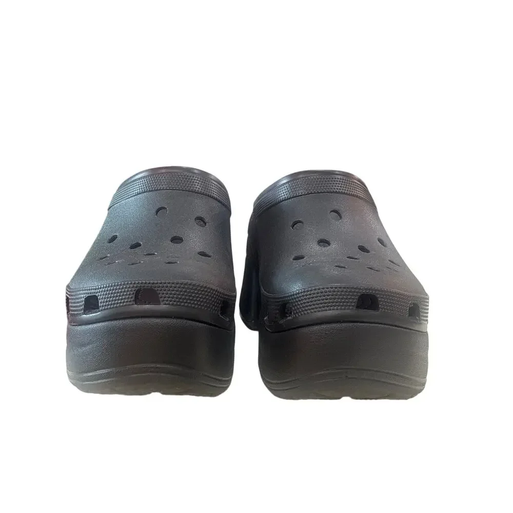 Women’s sz 12 Platform Crocs